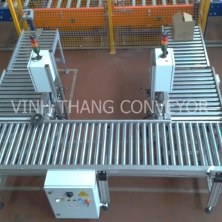 Bàn Con Lăn Motor Kéo Kết Hợp Cân, Đếm Sản Phẩm